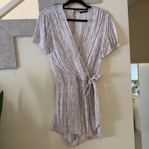 Light weight wrapped romper